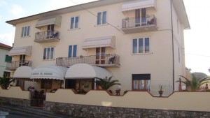facciata hotel
